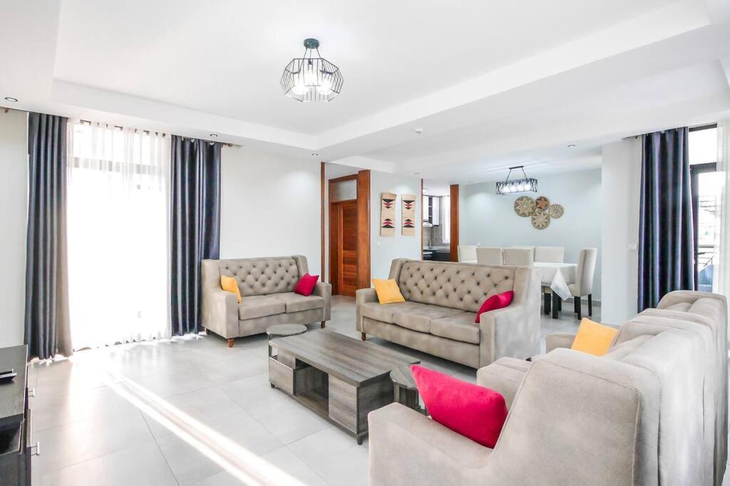 Ultra Modern Apartment In Nyarutarama Kigali Exterior photo